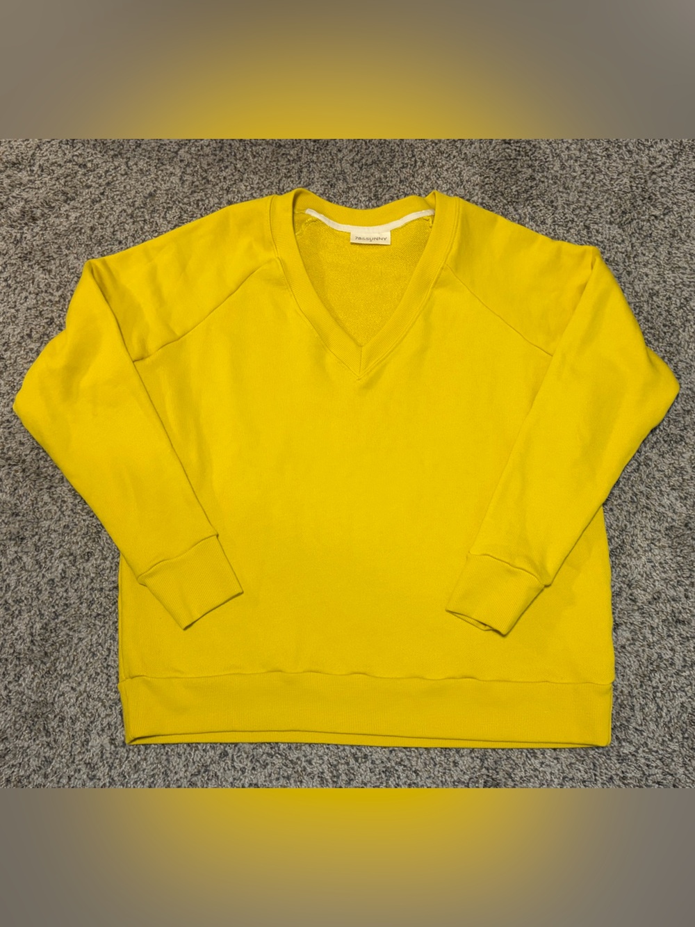 78 & Sunny Bright Yellow V-Neck Raglan Sweatshirt | Size Medium